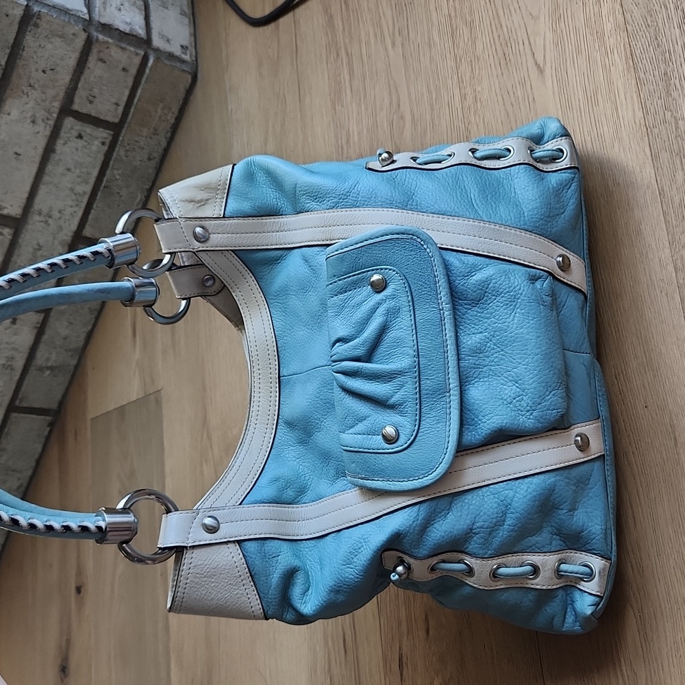 B. Makowsky leather bag